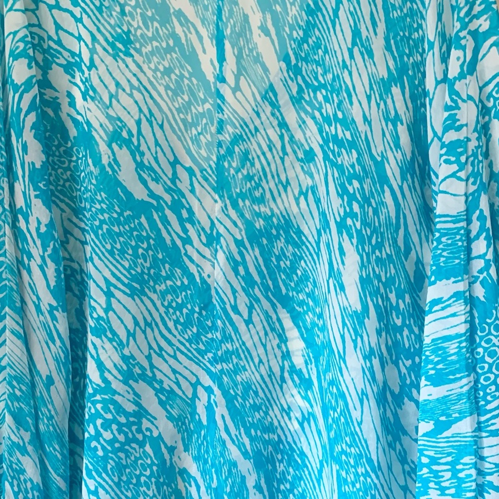 Single Turquoise and White Tunic Size Small - Picture 4 of 5